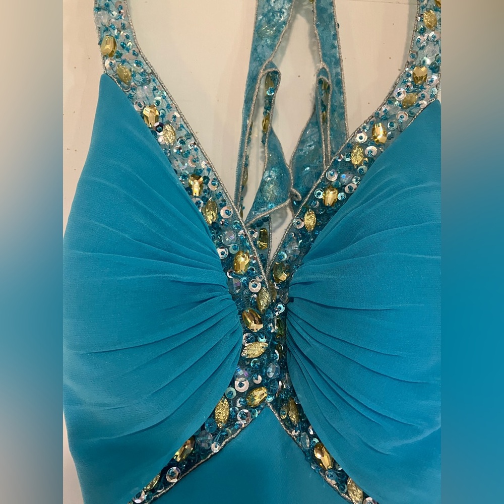 Faviana Couture Gown in Turquoise with Rhinestones in Size 6